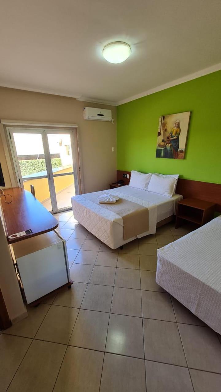 Hotel Jaguar Uberaba Esterno foto