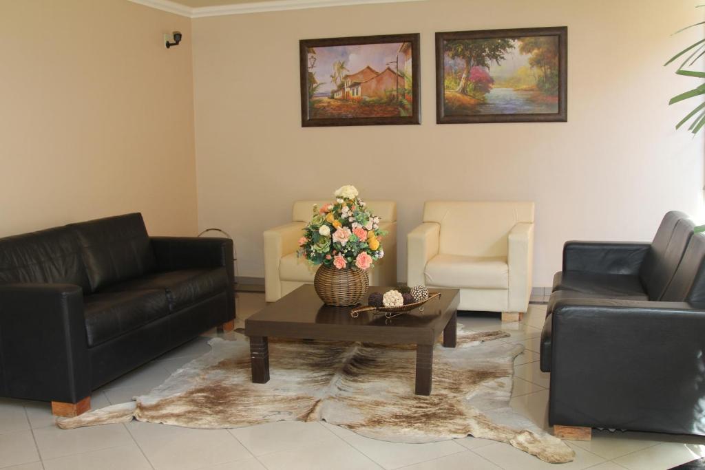 Hotel Jaguar Uberaba Esterno foto